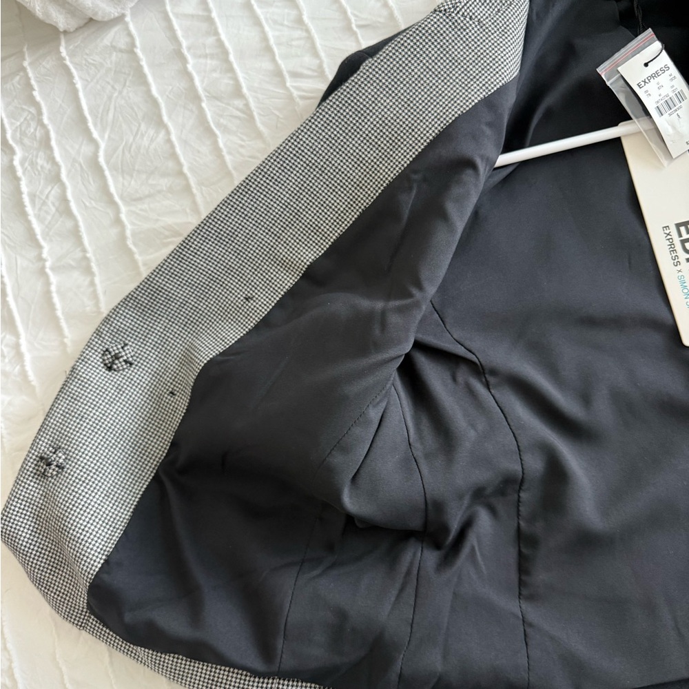 Express Blazer - Picture 9 of 10